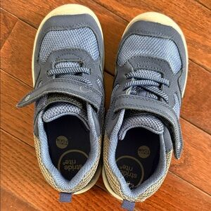 Stride Rite Kids Navy and Beige Sneakers 9.5W